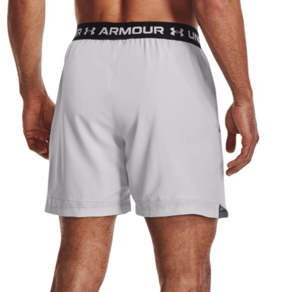 Under Armour Other - Under Armour Men's Vanish Woven 6" Shorts in Cream and Black